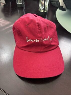 Universal Thread Red Cap